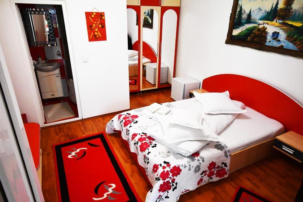 Casa Stefanut Hotel Moeciu De Sus Eksteriør billede